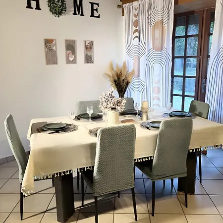 Casa vacanze La Servolle Bourg-Lastic